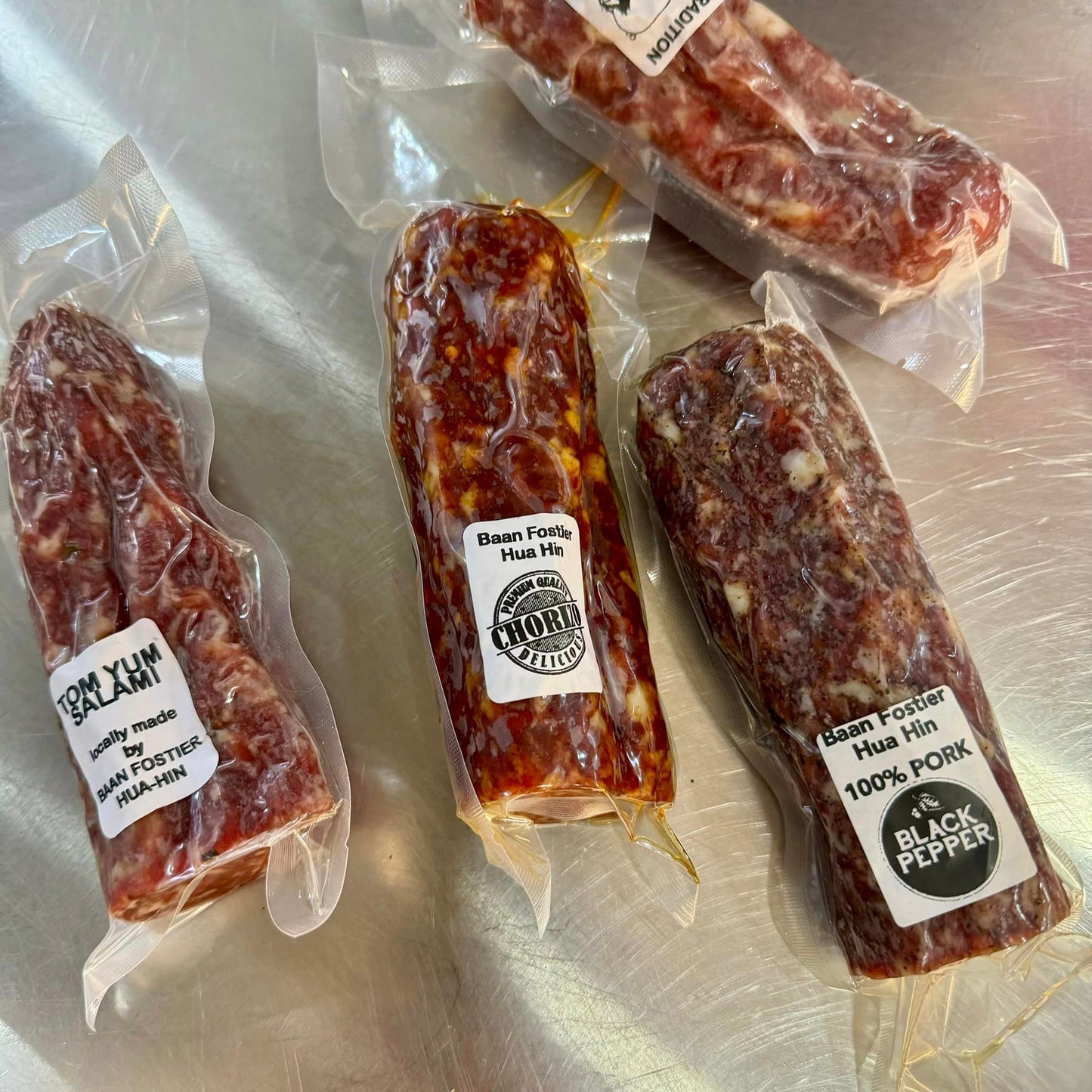 pack 800-850 gr 4 assorted signature salami