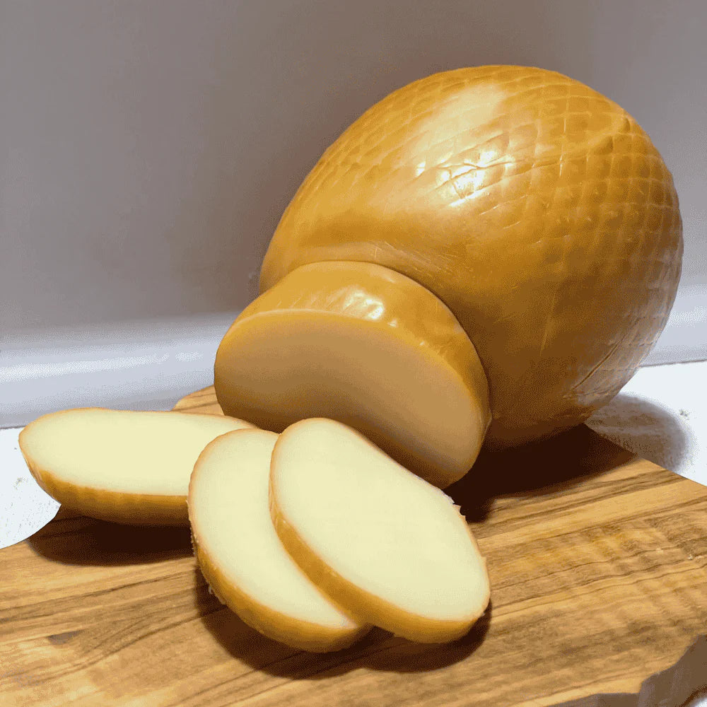 SCAMORZA – Traditional & Smoked Italian Cheese
